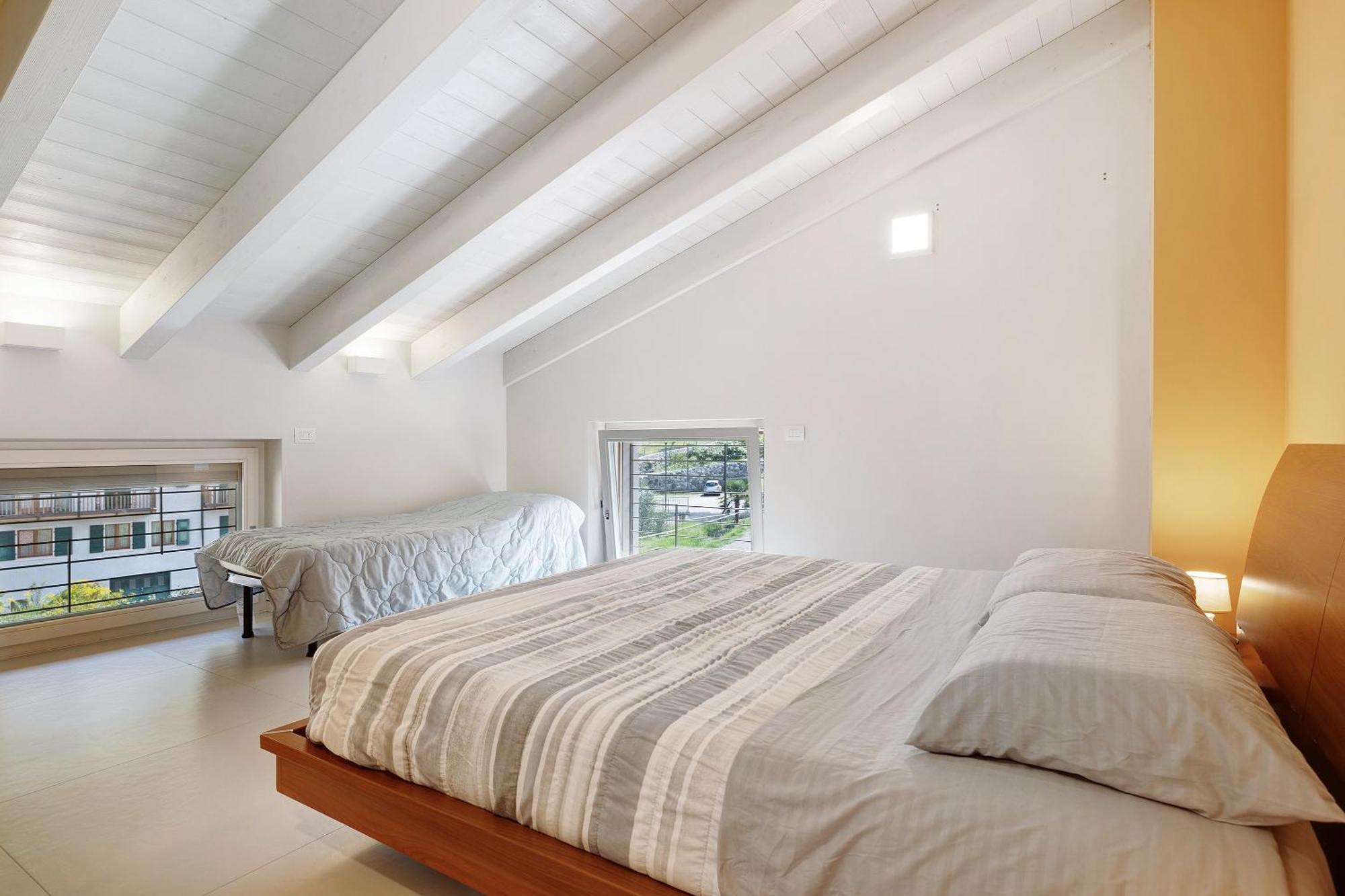 Castle View Apartment Drena Bagian luar foto